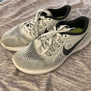 Nike Running Shoes Size 7.5